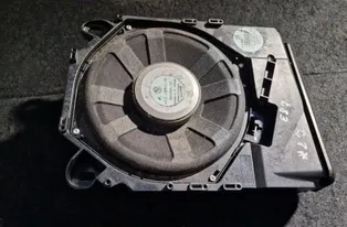 BMW 1 Series E81/E82/E87/E88 (2004-2013) Subwoofer 61928910 33594087
