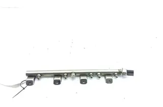 BMW X6 E71/E72 (2008-2012) Palivová lišta 7537319 31634913