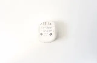 MERCEDES-BENZ CLS-Class C219 (2004-2010) Doplnkové vnútorné časti motora. A2118300572 34487596