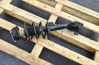 MERCEDES-BENZ B-Class W245 (2005-2011) Ľavý predný tlmič nárazov AGM088MT 33476673