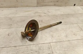 TOYOTA Corolla Verso 1 generation (2001-2009) Кронштейн крепления запасного колеса 34217869