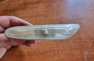 BMW 1 Series E81/E82/E87/E88 (2004-2013) Ľavý predný blatníkový smerový svetlomet 63137165741,6932997,7253325,7165741,63136932997,63136923919,63137253325,6923919 33981875