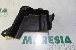 FIAT Grande Punto 1 generation (2006-2008) Крышка переднего двигателя 55268550,55183453 26980596