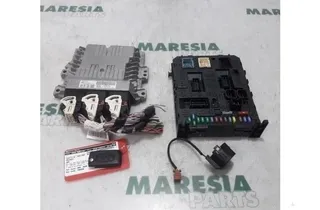 PEUGEOT 308 T7 (2007-2015) Riadiaca jednotka motora 6580ZA,9666571380,S180075002,9676761080,194485,6570A0 27655574