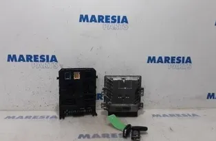 PEUGEOT 3008 1 generation (2010-2016) Riadiaca jednotka motora 9676761080,S180075002K,1606940580,1606940680,1613316380,9666571380 27656078