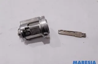 FIAT 500 2 generation (2008-2024) Замок зажигания 28800209,52180852 27753725