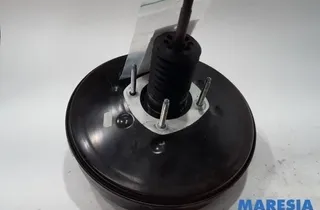 RENAULT Trafic 3 generation (2014-2023) Brzdový posilňovač 27924862