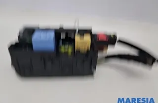 PEUGEOT 308 T9 (2013-2021) Pojistková skrinka 9806192580,66652X,26505 33480973