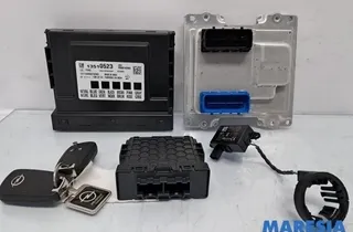 OPEL Karl 1 generation (2015-2020) Блок управления двигателем 12686280,650446862,401287396,13599318,13523275,0012686280,12685505,1310101000000X,13510523,170430,13512360,644764491,13594571,13504286,034455,4286636507825 33531080