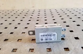 VOLVO V40 Cross Country 1 generation (2012-2020) Zosilňovač antény na kufri P30761703 26143433