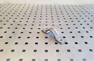 AUDI Q7 4L (2005-2015) Задний левый кронштейн стабилизатора 7L8511418 26192614