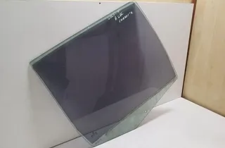 VOLKSWAGEN Golf 4 generation (1997-2006) Pravé zadné dvere okenné sklo 32167842