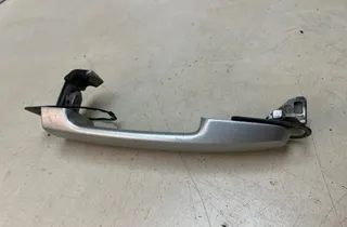 TOYOTA Avensis 2 generation (2002-2009) Наружная ручка боковых левых дверей 34188640