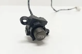 LANCIA Thesis 1 generation (2001-2009) Кнопка открывания задней крышки 30003 33348747