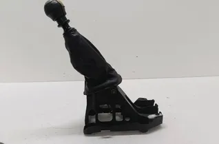 TOYOTA Yaris 3 generation (2010-2019) Mechanizmus radenia prevodových rýchlostí 112102401 34531086