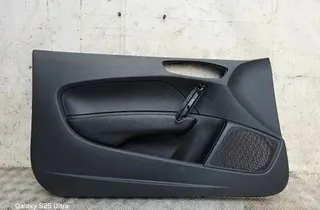 AUDI A1 8X (2010-2020) Обшивка передней левой двери 8X3867117,8X3868109 33538822