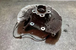 BMW 5 Series G30/G31 (2016-2023) Rear Left Wheel Hub 6866337 33896386