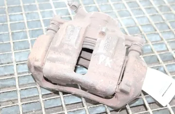 MERCEDES-BENZ CLC-Class CL203 (2008-2011) Ľavý predný brzdový strmeň 23118052