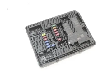 NISSAN Micra K14 (2017-2023) Fuse box 284B75RF0A 33360753