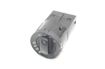 AUDI A4 B6/8E (2000-2005) Ovládacia jednotka vypínača svetlometu 8E0941531B 33799159