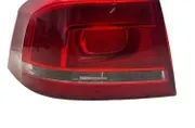 VOLKSWAGEN Passat B7 (2010-2015) Ľavé zadné koncové svetlo 3AE945095F 26545491