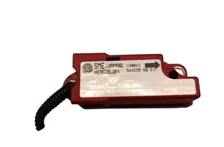 VOLKSWAGEN Golf 4 generation (1997-2006) Senzor nárazu na ľavej strane 1J0909606D 33367816