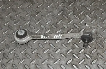 AUDI A4 B9/8W (2015-2024) Ľavé horné rameno prednej nápravy 11621945