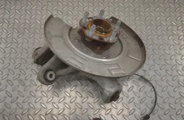 TESLA Model 3 1 generation (2017-2024) Pravý zadný náboj kolesa 23879955