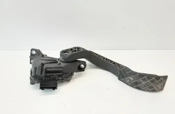 AUDI A6 C6/4F (2004-2011) Педаль газа 8D1721523F 33623489