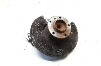 BMW 3 Series E90/E91/E92/E93 (2004-2013) Front Left Wheel Hub 6764443 33628973