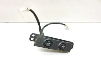 TOYOTA Avensis 2 generation (2002-2009) Выключатель обогрева 33632107