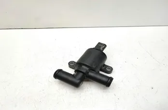 AUDI A6 C6/4F (2004-2011) Vykurovací radiátorový ventil 4H0121671D 33637609