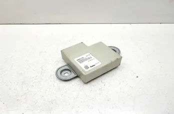 BMW X1 E84 (2009-2015) Zosilňovač antény na kufri 6935024 33638815