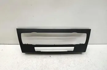 BMW 3 Series E90/E91/E92/E93 (2004-2013) Panel trim shield 6966406 33640584