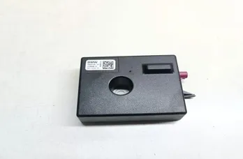BMW 1 Series F20/F21 (2011-2020) Zosilňovač antény na kufri 9325735 33651051