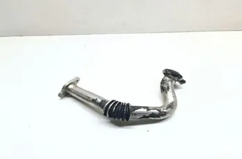 VOLKSWAGEN Passat B6 (2005-2010) Трубка рециркуляции отработавших газов 03L131521B 33665538