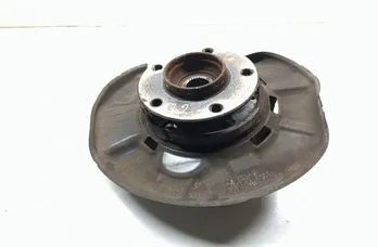 BMW 1 Series F20/F21 (2011-2020) Pravý zadný náboj kolesa 33674649