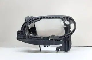 BMW 7 Series E65/E66 (2001-2008) Pravé predné dvere vnútorný rám rukoväte 7013701 33677546