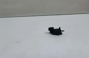 BMW 3 Series E90/E91/E92/E93 (2004-2013) Вакуумный клапан 7810831 33679751