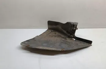 BMW 1 Series E81/E82/E87/E88 (2004-2013) Ďalší maskovaný panel 7070140 33681486