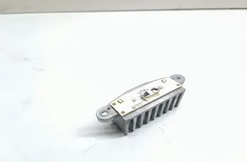 BMW 2 Series Grand Tourer F46 (2018-2023) Передняя крышка лампи 33682166