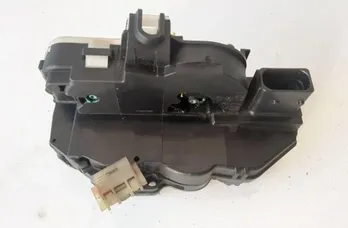 OPEL Insignia A (2008-2016) Pravý predný dverový zámok 3023803E 33696525