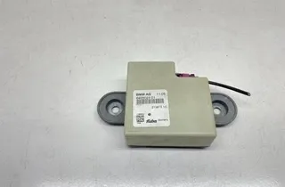 BMW 7 Series E65/E66 (2001-2008) Zosilňovač antény na kufri 6935024 33735650