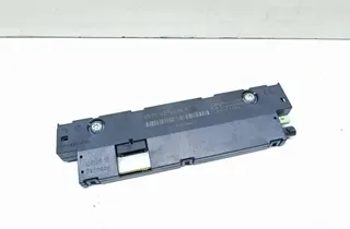 BMW 5 Series F10/F11 (2009-2017) Bootlid Antenna Amplifier 9276036 33736793