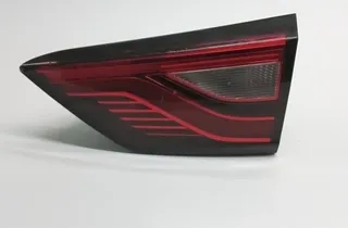 MG Pravé zadné svetlo na kufri 41054010S40 33695648