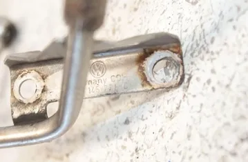 AUDI A6 C6/4F (2004-2011) Turbínová mazacia rúrka 06D145778C 33279935