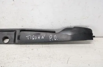 VOLKSWAGEN Tiguan 1 generation (2007-2017) Завершение крыла 5N0821112 33300668