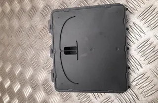 VOLKSWAGEN Bezdrôtová nabíjacia stanica 57H035502B,57H035502 33545240