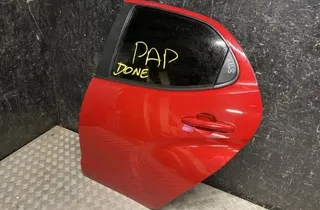 TOYOTA Yaris 4 generation (2020-2023) Rear Left Door 33568917