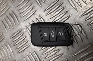 VOLKSWAGEN Passat B8 (2014-2023) Ignition Key 3G0959752BN 33578193